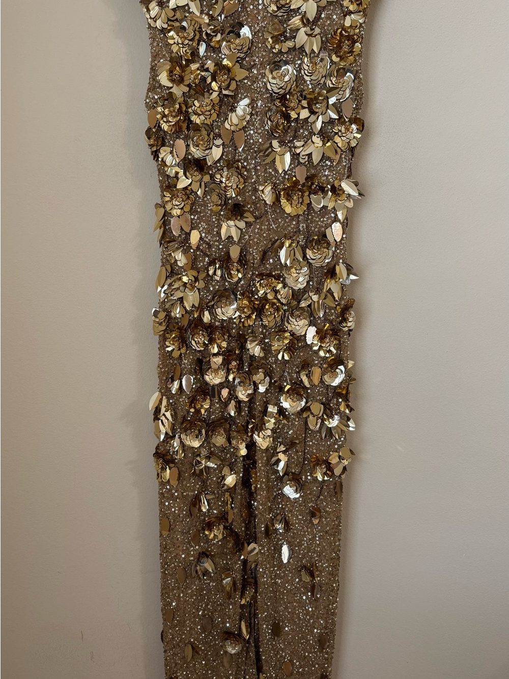 Rachel Gilbert Gold Embellished Sleeveless Sequin Gown - Picture 6 of 10